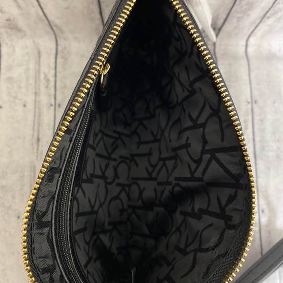 NEW! CALVIN KLEIN WOMENS SEQUIN CLUTCH WRISTLET - Picture 7 of 9